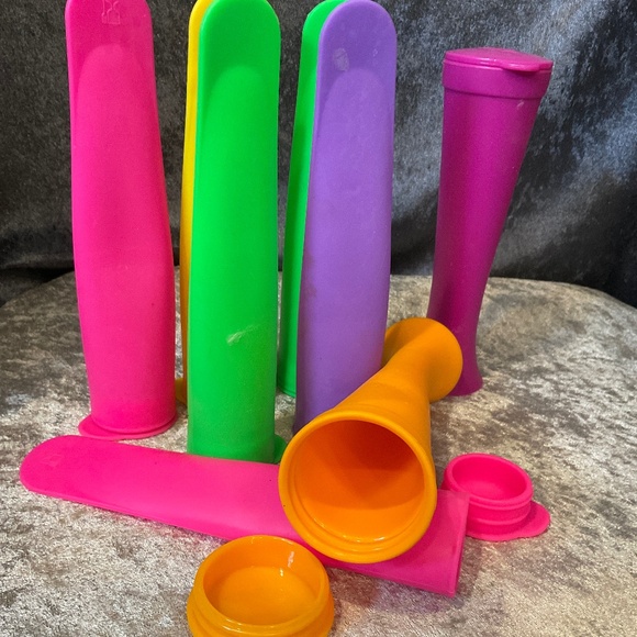 Set of 6 Colorful Silicone Popsicle Molds - Picture 1 of 4